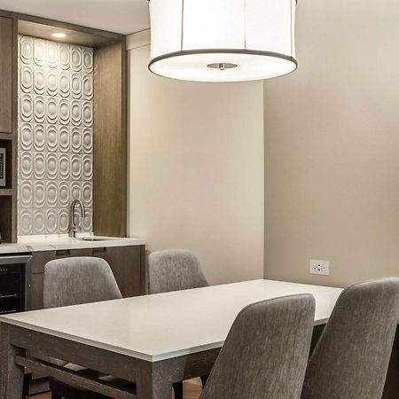 Hotel Hilton Grand Vacations Club Chicago Magnificent Mile Extérieur photo