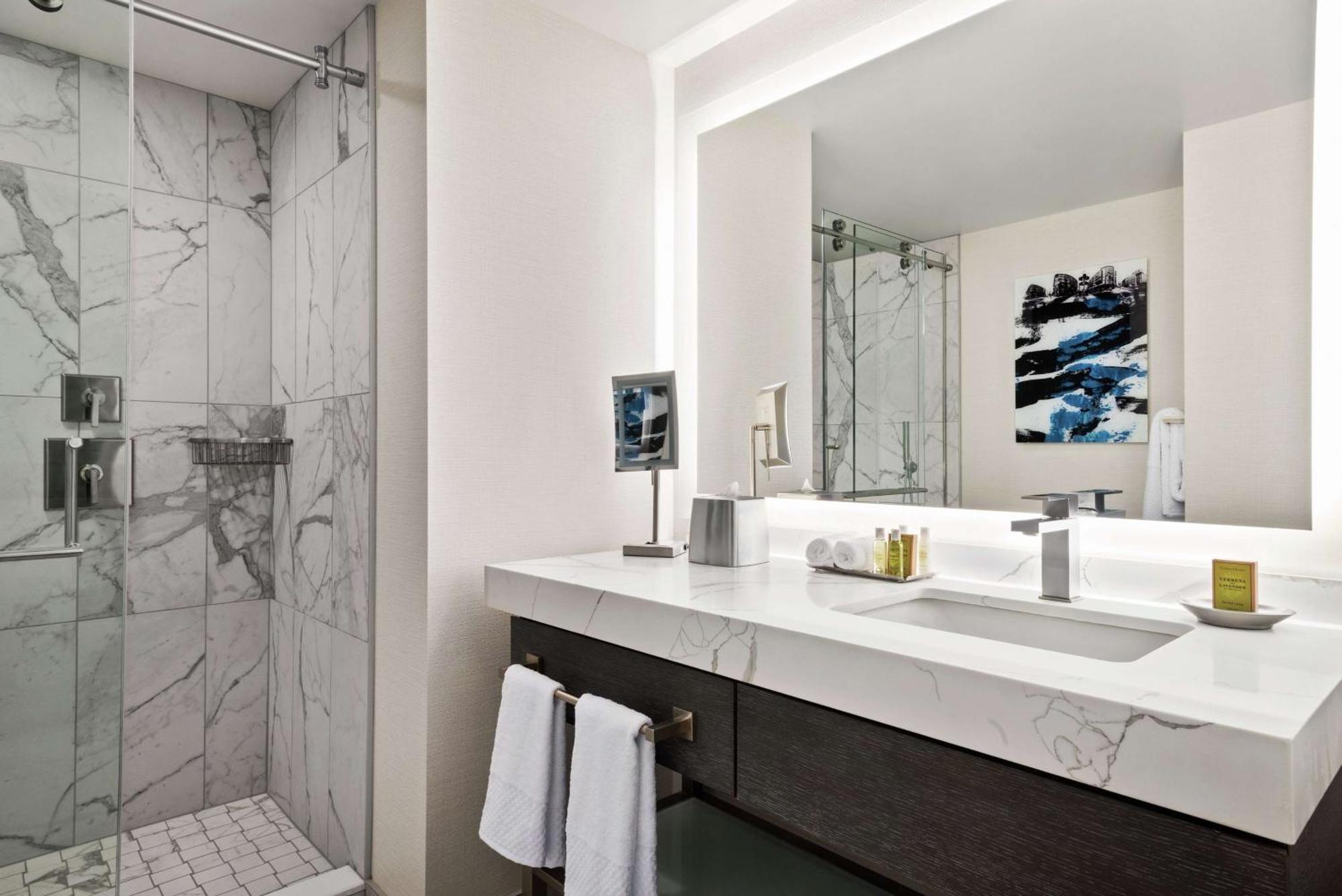 Hotel Hilton Grand Vacations Club Chicago Magnificent Mile Extérieur photo