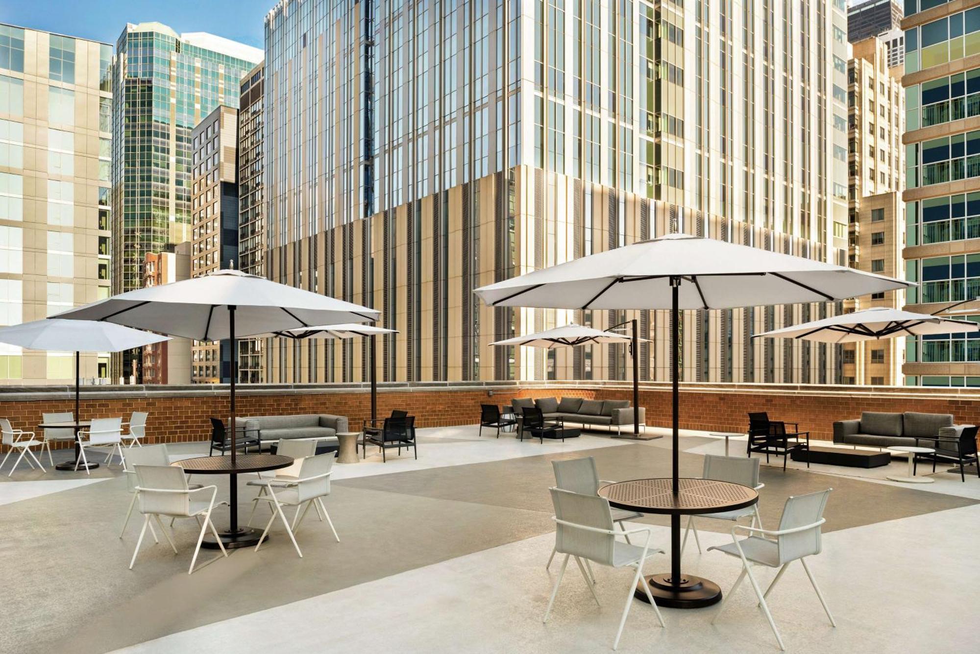 Hotel Hilton Grand Vacations Club Chicago Magnificent Mile Extérieur photo
