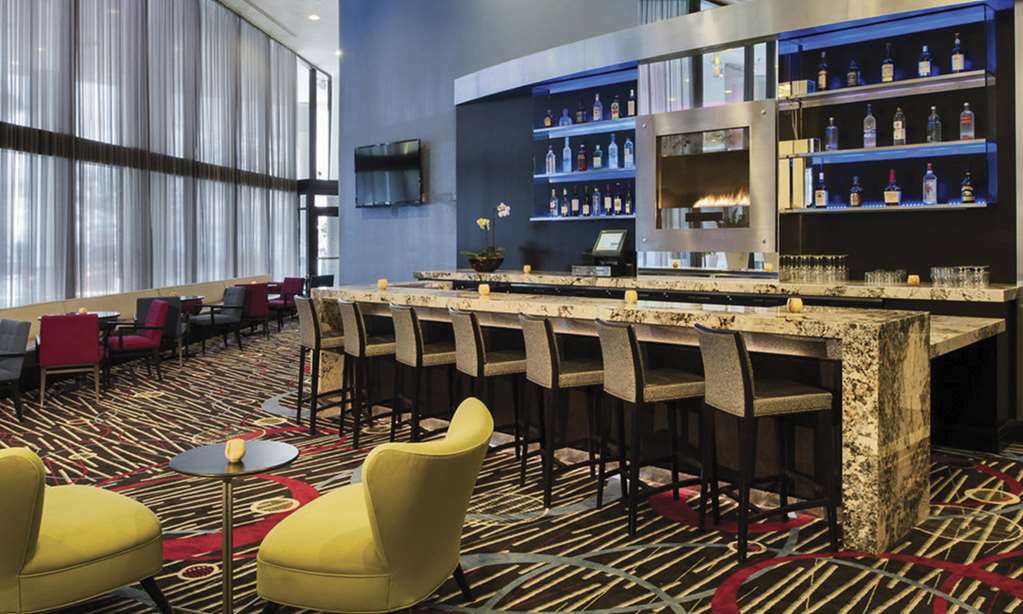 Hotel Hilton Grand Vacations Club Chicago Magnificent Mile Restaurant photo